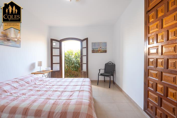 Image No.21-3 Bed Apartment for sale