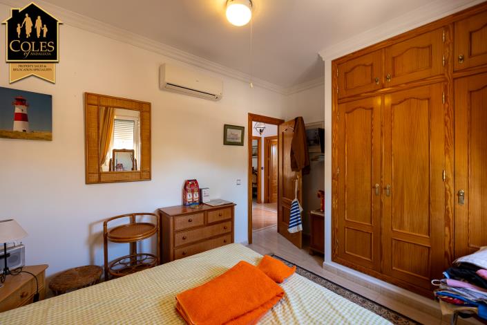 Image No.18-3 Bed Villa / Detached for sale