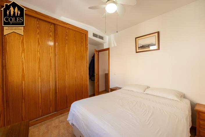 Image No.25-3 Bed Townhouse for sale