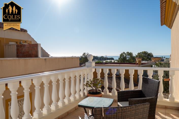 Image No.30-3 Bed Townhouse for sale