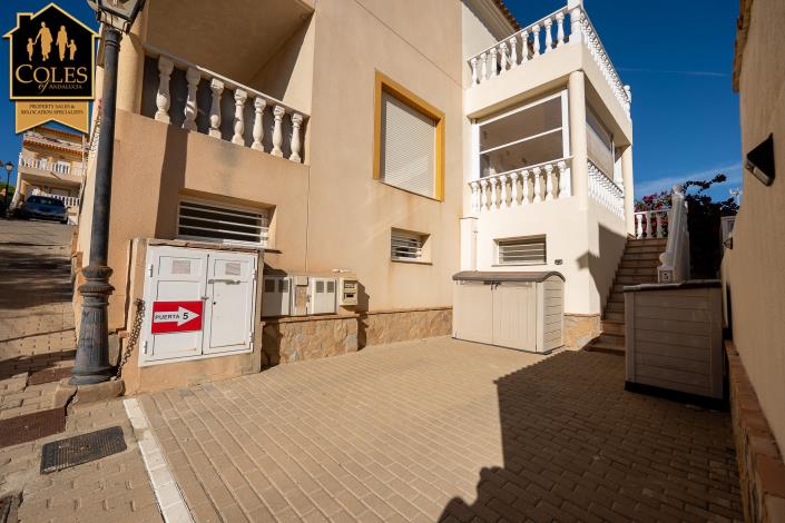 Image No.41-3 Bed Townhouse for sale