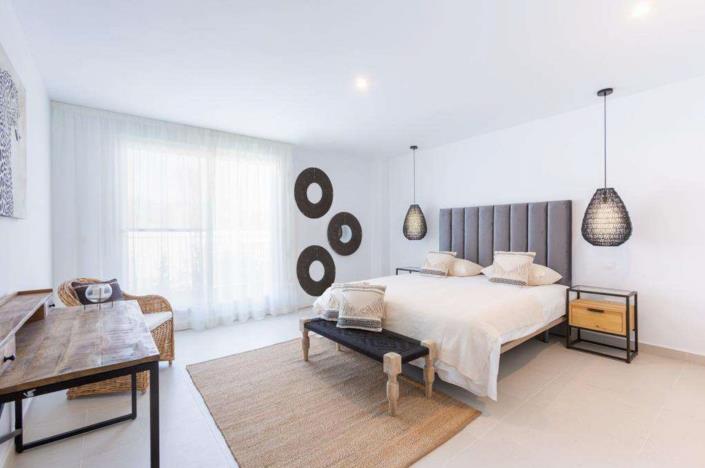 Image No.8-3 Bed Apartment for sale