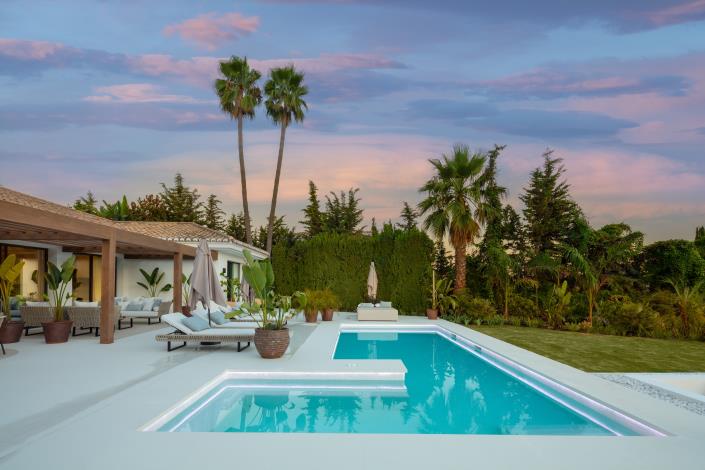 Image No.5-5 Bed Villa / Detached for sale