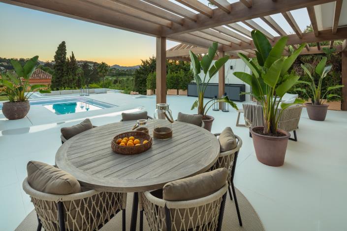 Image No.6-5 Bed Villa / Detached for sale