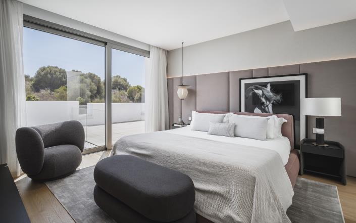 Image No.6-4 Bed Villa / Detached for sale