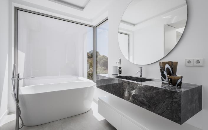 Image No.8-4 Bed Villa / Detached for sale