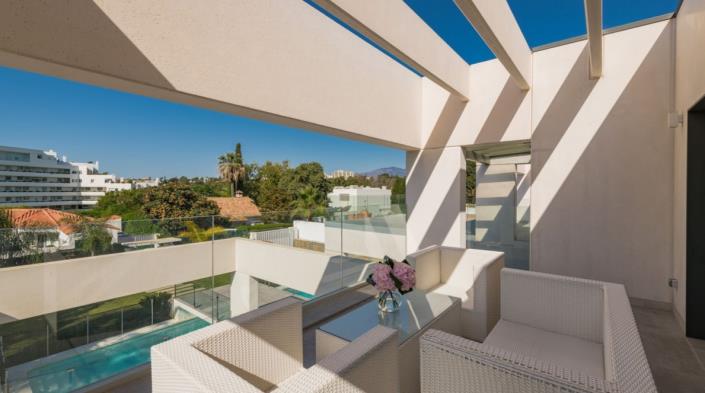 Image No.8-5 Bed Villa / Detached for sale