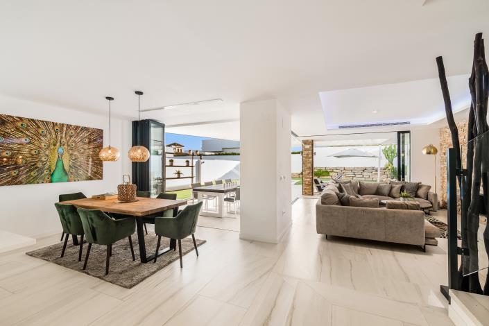 Image No.5-4 Bed Villa / Detached for sale