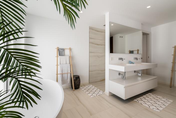 Image No.26-4 Bed Villa / Detached for sale