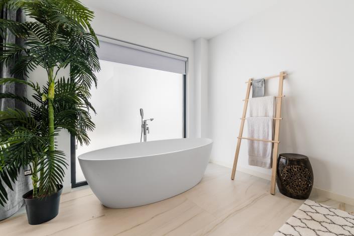 Image No.27-4 Bed Villa / Detached for sale