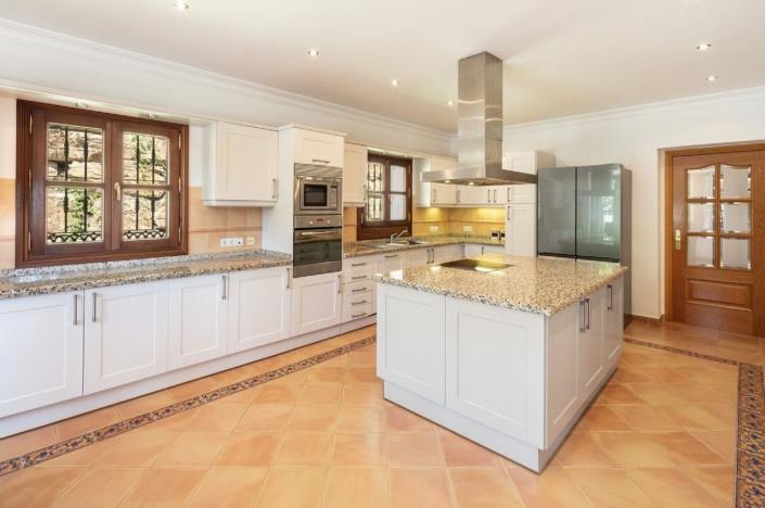 Image No.9-4 Bed Villa / Detached for sale