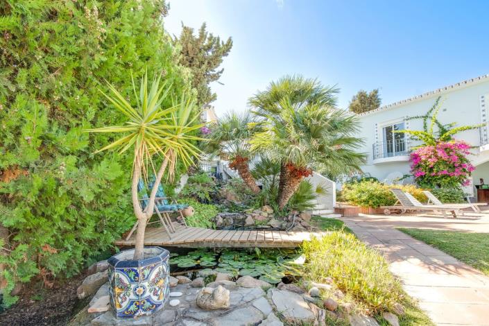 Image No.10-3 Bed Villa / Detached for sale