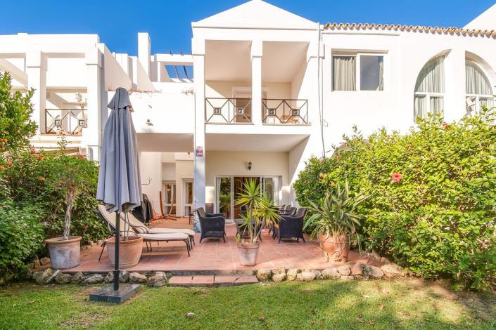 Image No.4-4 Bed Townhouse for sale