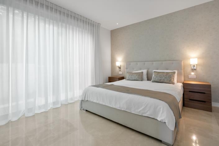 Image No.13-6 Bed Villa / Detached for sale