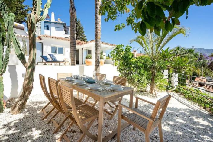 Image No.9-4 Bed Villa / Detached for sale