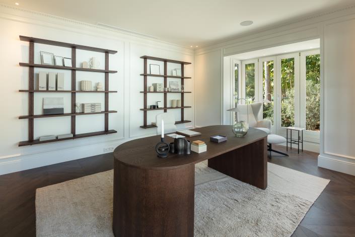 Image No.10-6 Bed Villa / Detached for sale