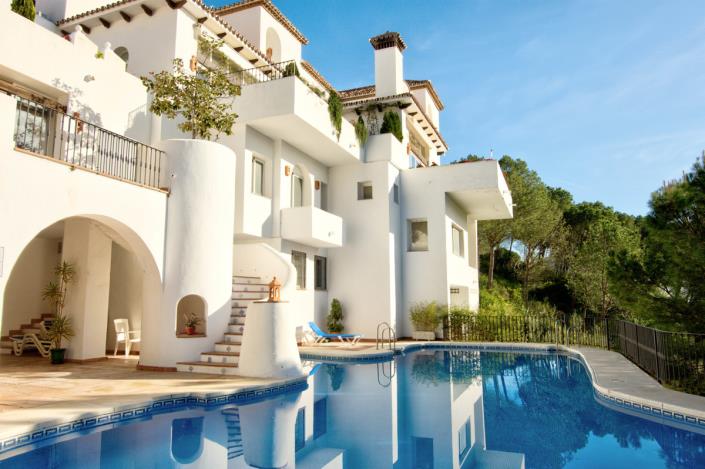 Image No.2-4 Bed Townhouse for sale