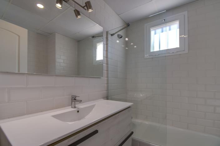 Image No.19-3 Bed Apartment for sale