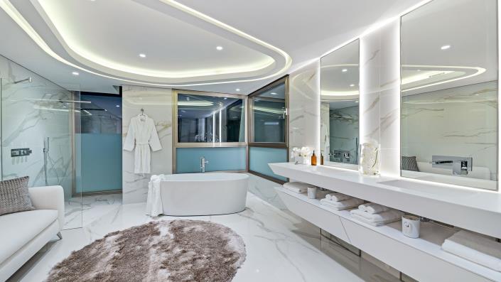 Image No.12-6 Bed Villa / Detached for sale