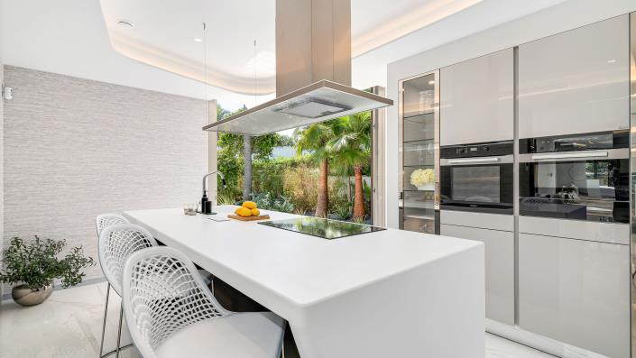 Image No.11-6 Bed Villa / Detached for sale