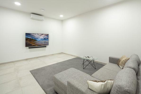 Image No.17-5 Bed Villa / Detached for sale