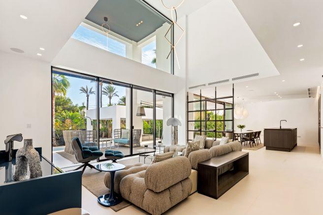 Image No.7-6 Bed House/Villa for sale