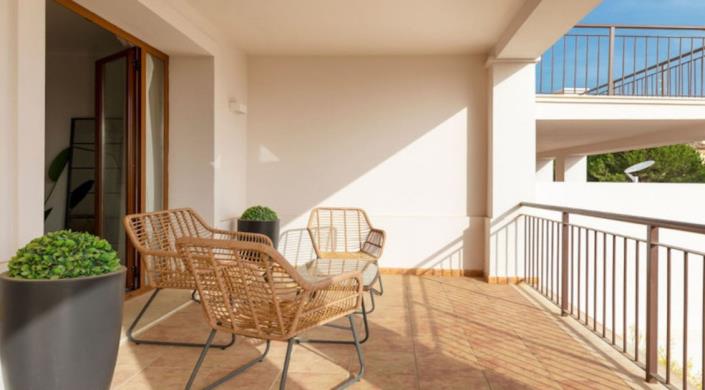 Image No.11-2 Bed Townhouse for sale