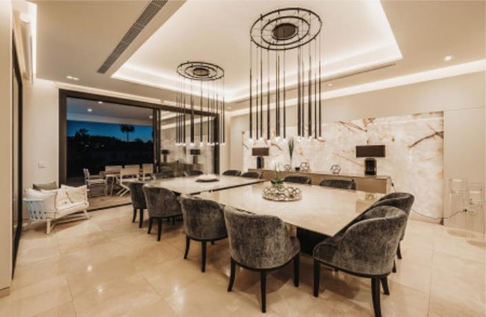 Image No.9-6 Bed Villa / Detached for sale