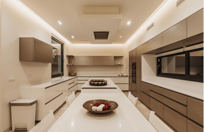 Image No.12-6 Bed Villa / Detached for sale