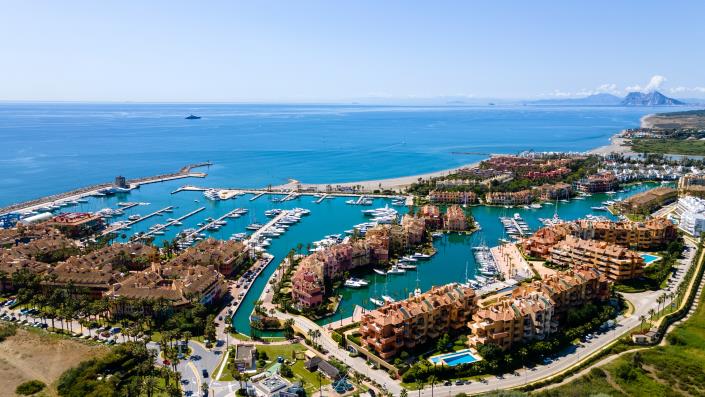 Image No.8-2 Bed Townhouse for sale