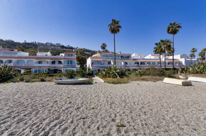 Image No.15-2 Bed Townhouse for sale