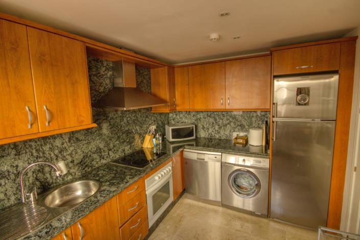 Image No.8-3 Bed Townhouse for sale