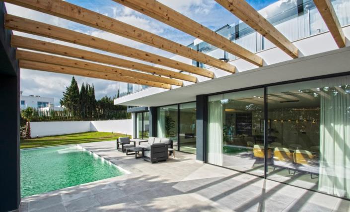 Image No.5-4 Bed Villa / Detached for sale