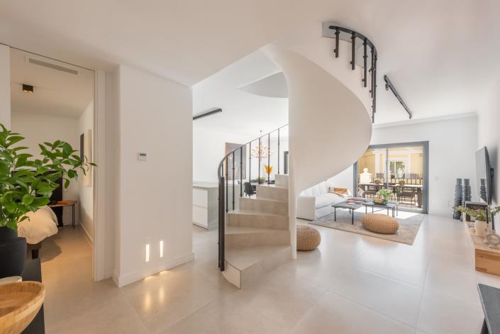 Image No.15-4 Bed Penthouse for sale