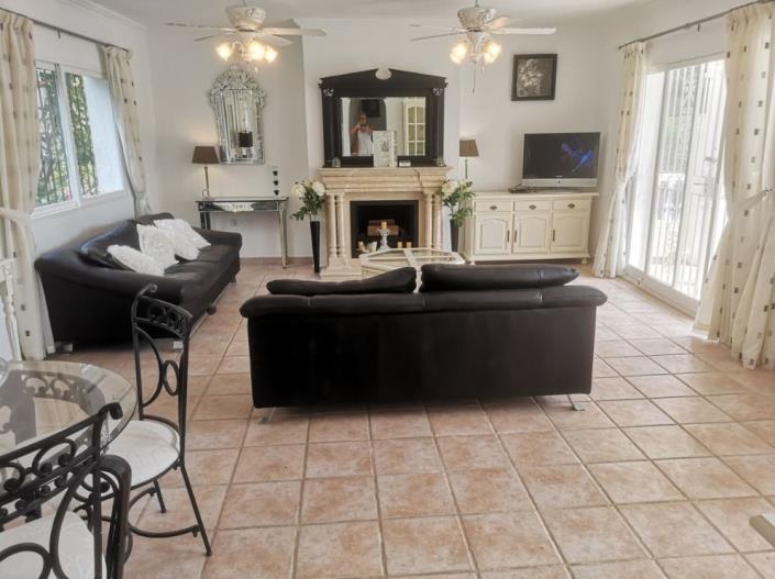 Image No.6-4 Bed Villa / Detached for sale