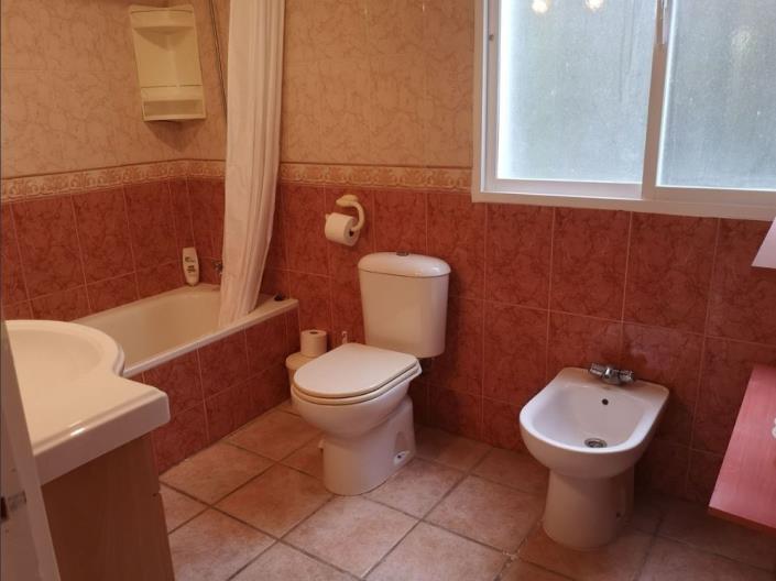 Image No.16-4 Bed Villa / Detached for sale