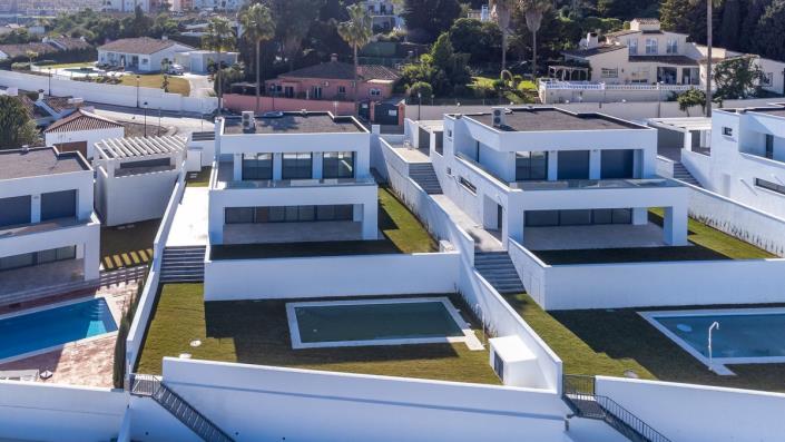 Image No.32-4 Bed Villa for sale