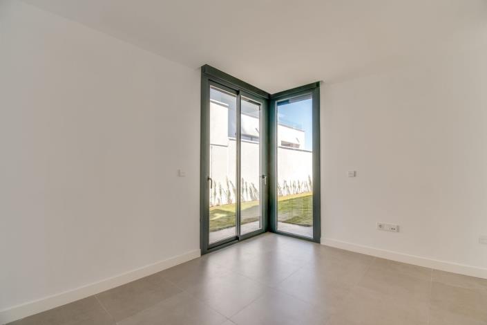 Image No.40-4 Bed Villa for sale