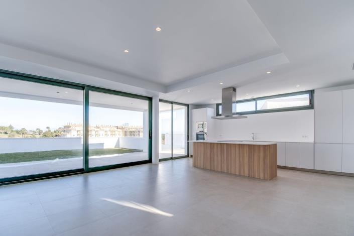 Image No.43-4 Bed Villa for sale