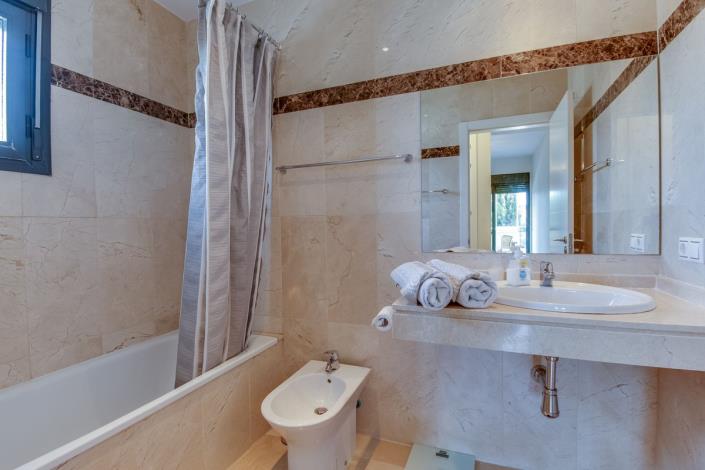 Image No.13-2 Bed Apartment for sale