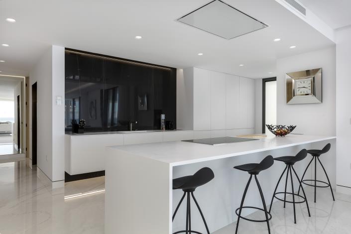 Image No.8-4 Bed Apartment for sale