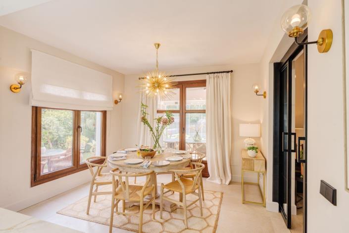 Image No.17-4 Bed Villa for sale