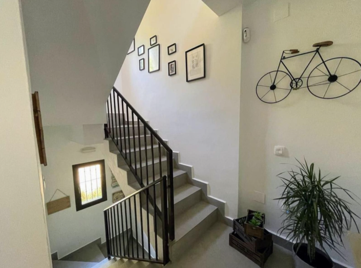 Image No.9-3 Bed Townhouse for sale