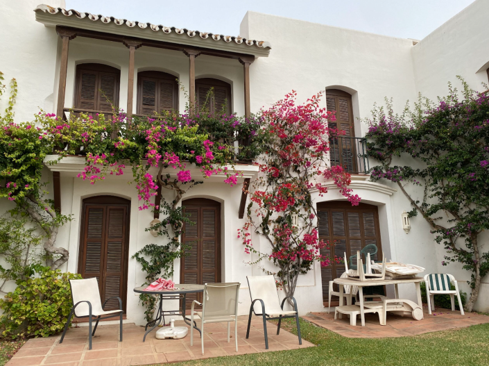 Image No.12-2 Bed Townhouse for sale