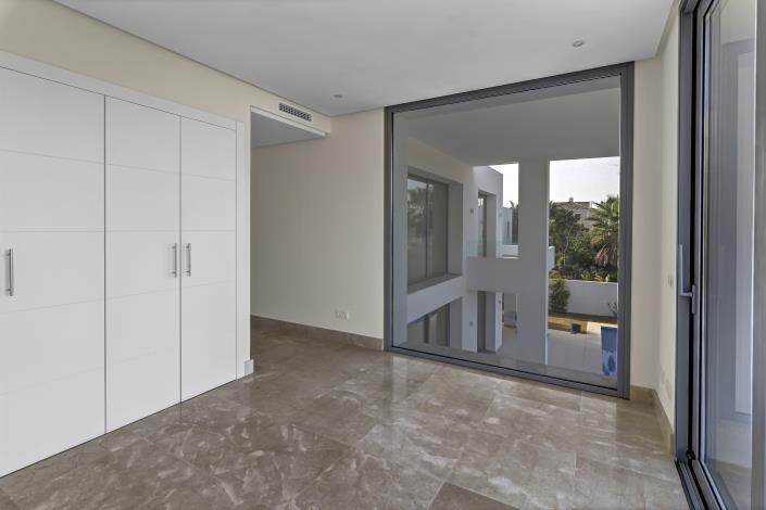 Image No.26-5 Bed Villa for sale