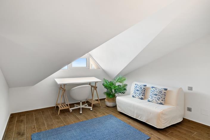 Image No.22-3 Bed Penthouse for sale