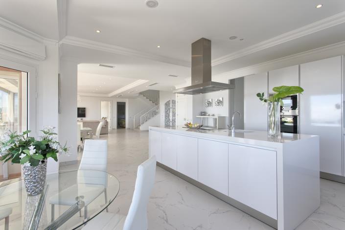 Image No.17-8 Bed Villa for sale