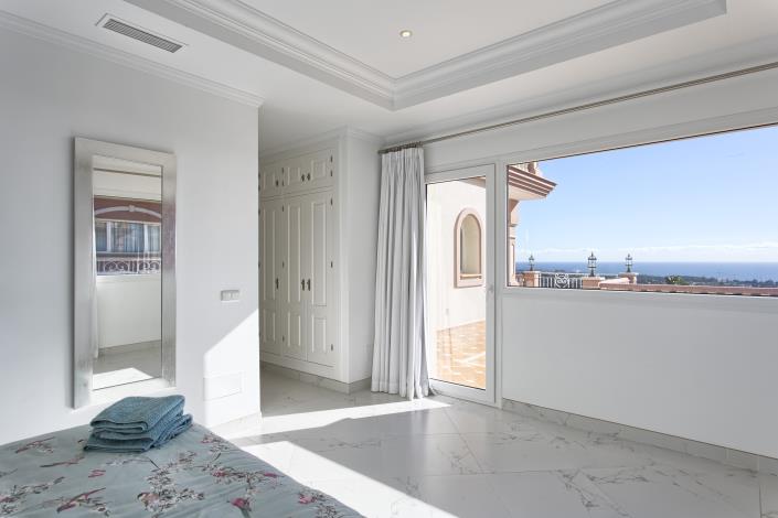 Image No.26-8 Bed Villa for sale