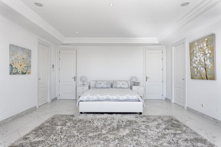 Image No.33-8 Bed Villa for sale