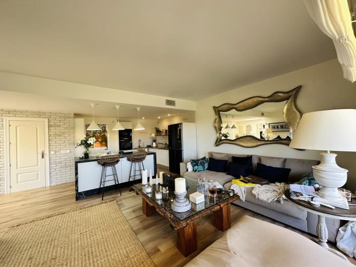 Image No.10-2 Bed Penthouse for sale